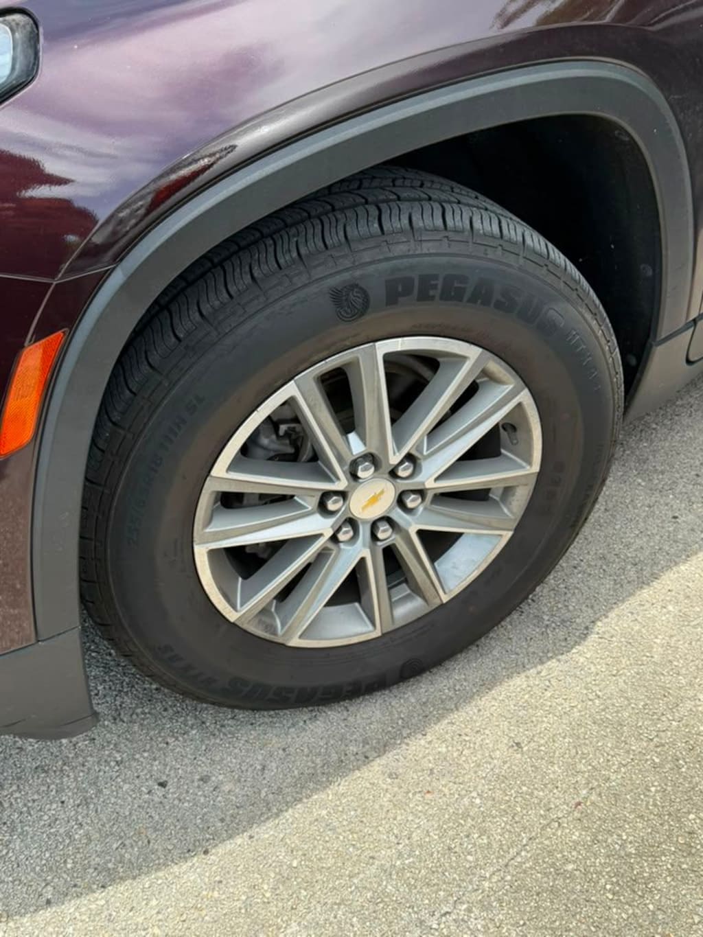 Used 2023 Chevrolet Traverse LT SUV
