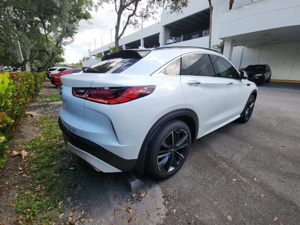 Used 2025 INFINITI QX55 Essential SUV