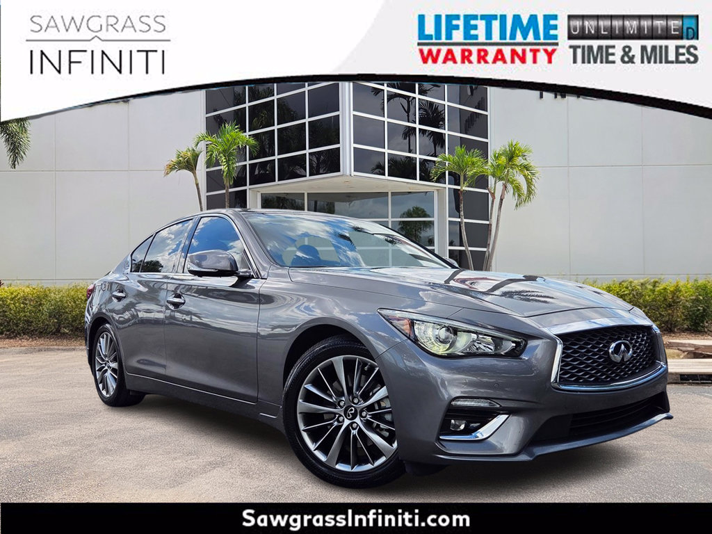 2023 INFINITI Q50 LUXE