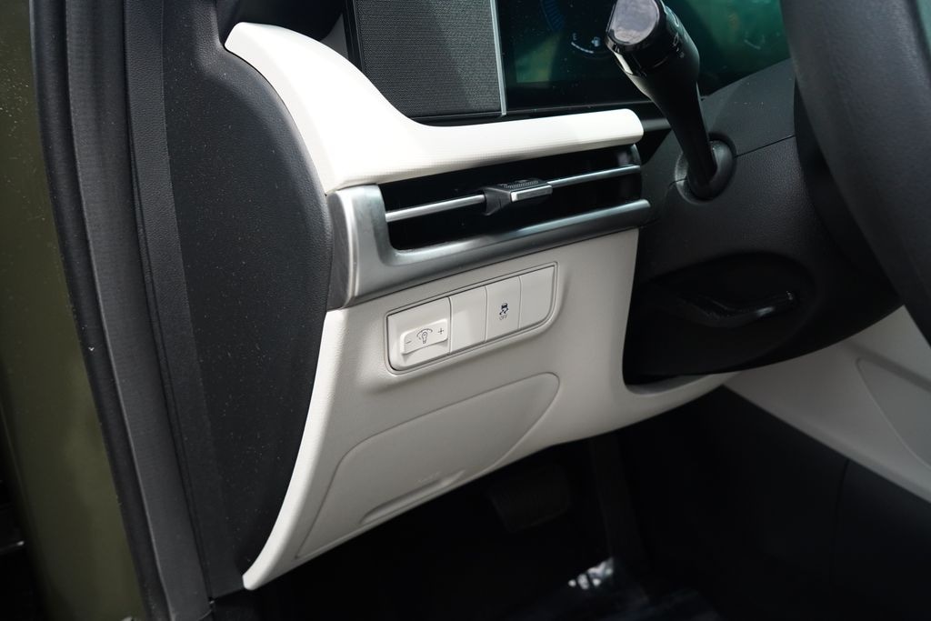 Used 2025 Hyundai Tucson SE SUV