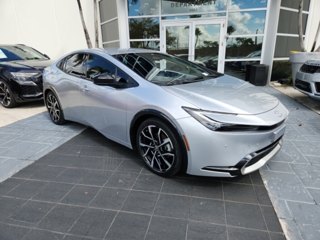 Used 2023 Toyota Prius Prime XSE Hatchback