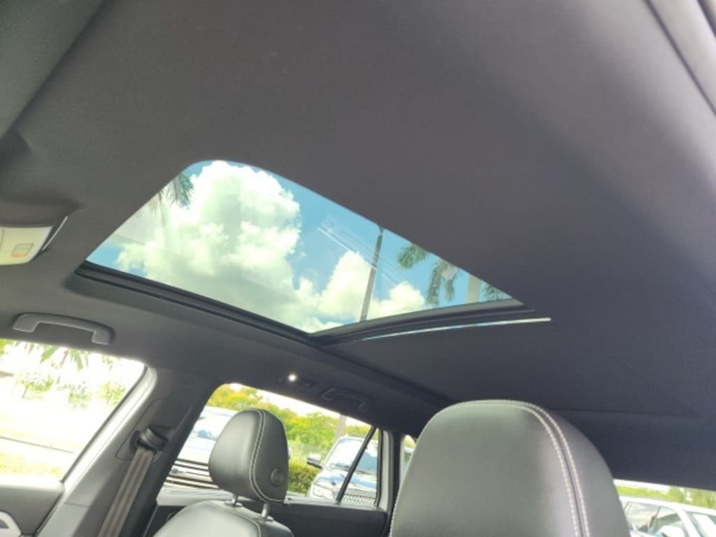 Used 2023 Volkswagen Atlas Cross Sport 3.6L V6 SEL Premium R-Line SUV