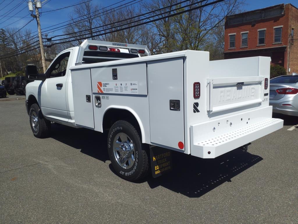 2024 Ram 2500 Tradesman photo 2