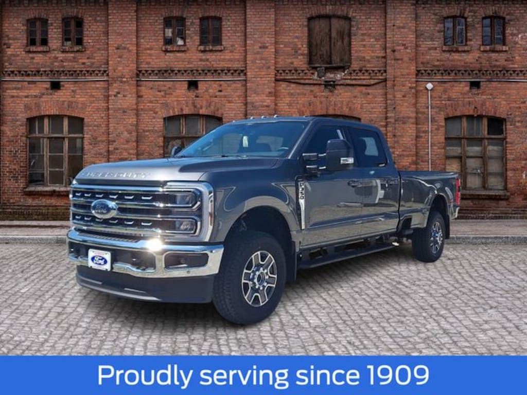 New 2026 Ford F-350 Lariat Truck Crew Cab