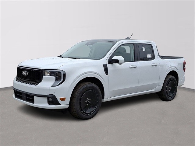 2025 Ford Maverick photo 2