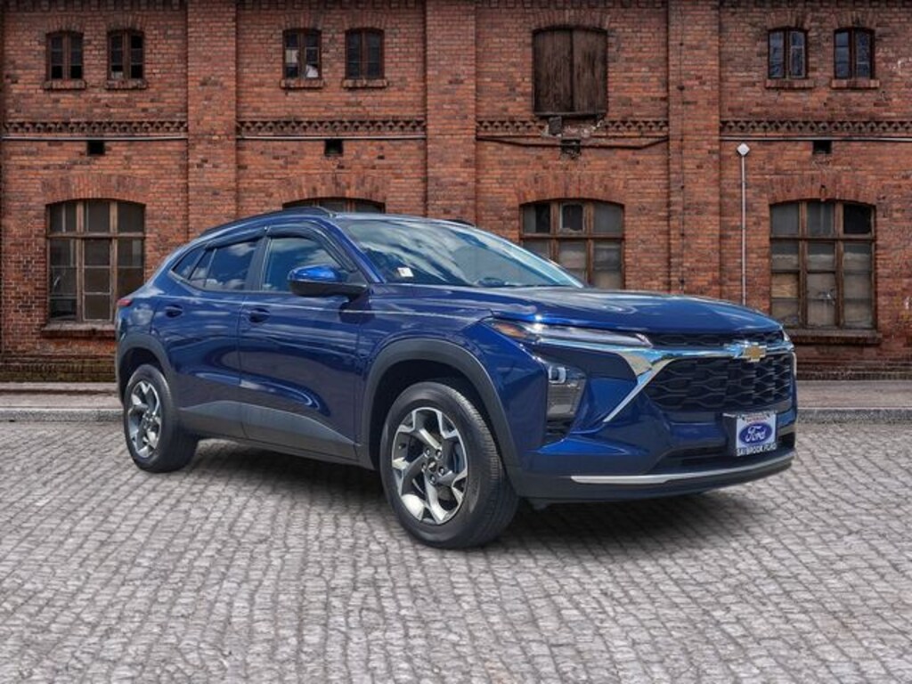 Used 2024 Chevrolet Trax LT SUV