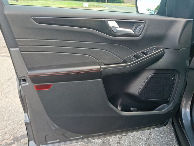 2022 Ford Escape SEL - Photo 13