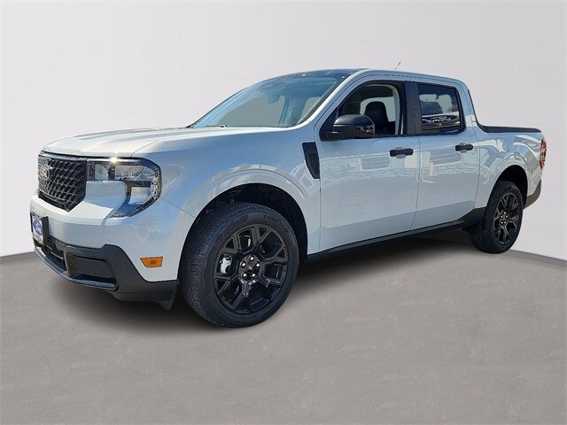 2025 Ford Maverick XLT photo 2