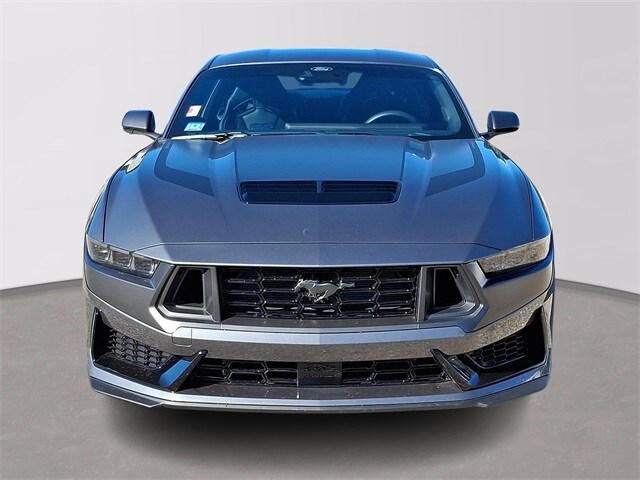 2025 Ford Mustang Dark Horse photo 2