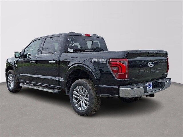 2025 Ford F-150 Lariat photo 3
