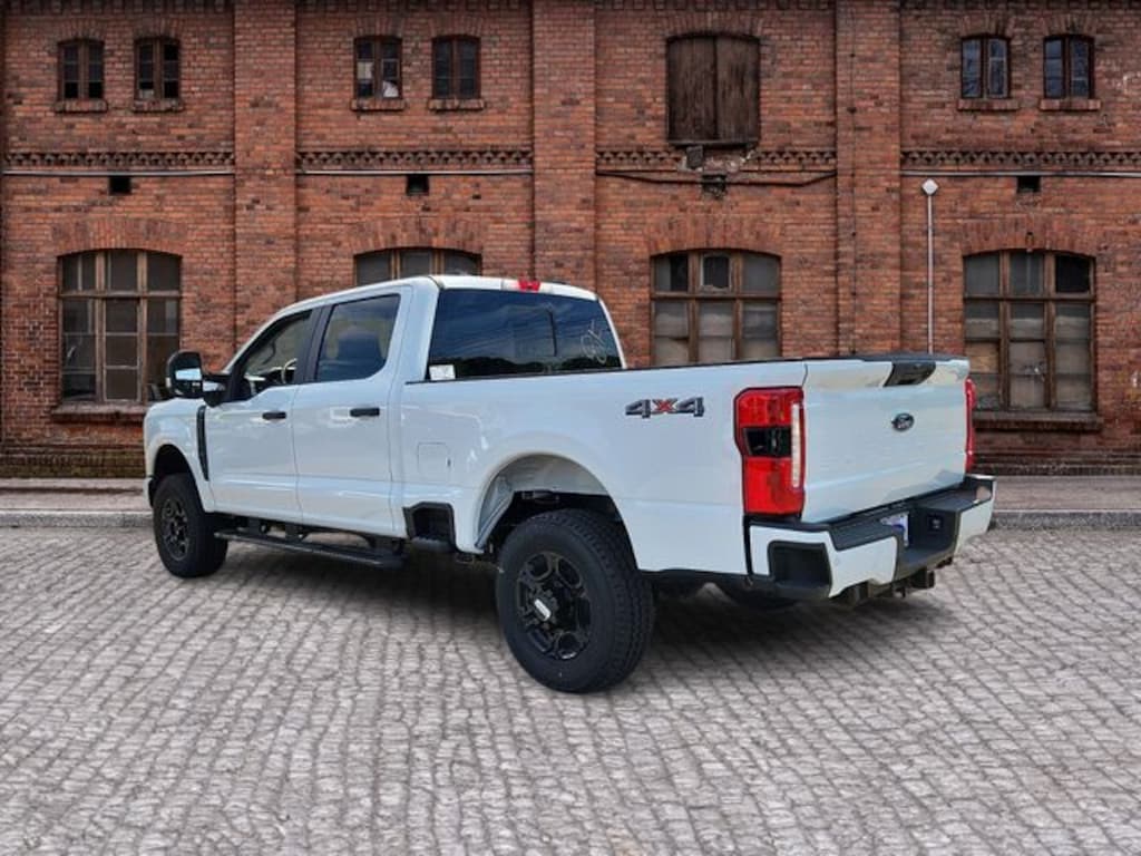 New 2026 Ford F-250 XL Truck Crew Cab
