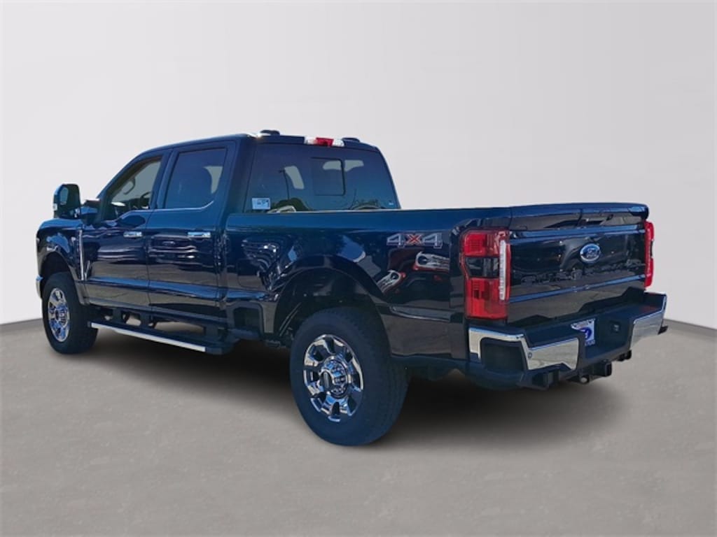 New 2026 Ford F-250 Lariat Truck Crew Cab