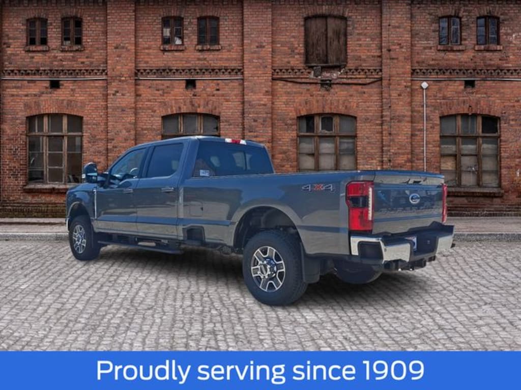 New 2026 Ford F-350 Lariat Truck Crew Cab