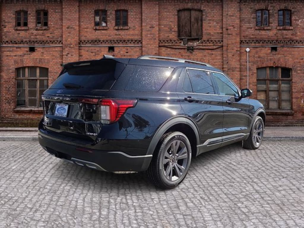 New 2026 Ford Explorer Active SUV
