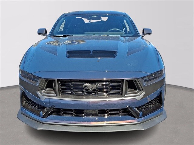 2024 Ford Mustang Dark Horse photo 2