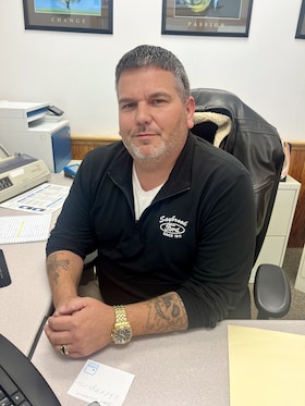 Staff member Joey from ID_d4aa3b