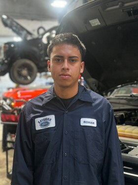 Staff member Juan from ID_c0fcbd