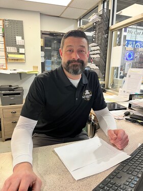 Staff member Bill from ID_c0fcbd