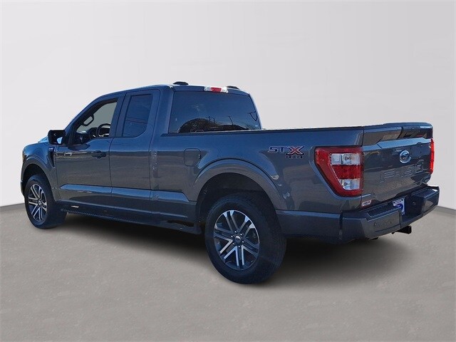 2022 Ford F-150 XL photo 4