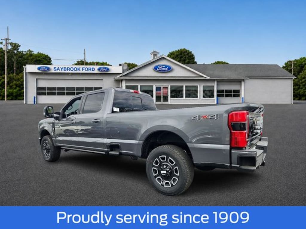 New 2025 Ford F-250 Platinum Truck Crew Cab