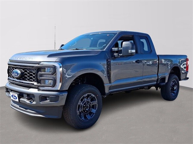 2026 Ford F-350 XL photo 2
