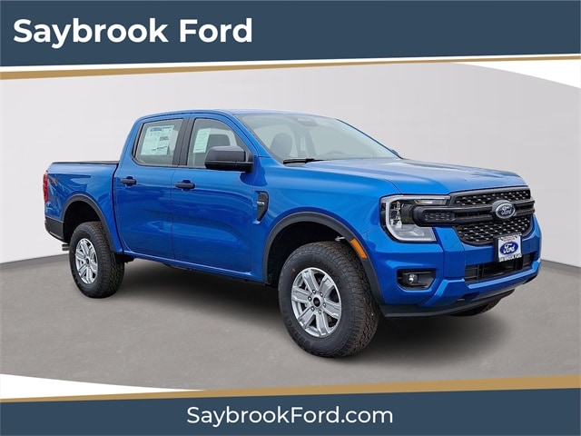 洋書 FORD TRUCKS SINCE1905 Ford's F-Series Pickup Truck History, from the Model TT to Today