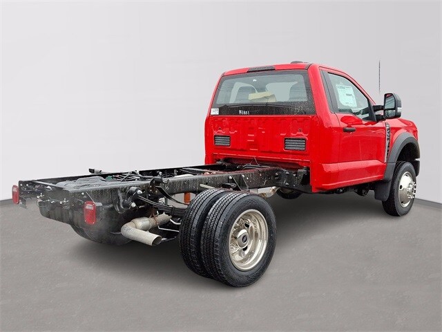 2025 Ford F-450 photo 4