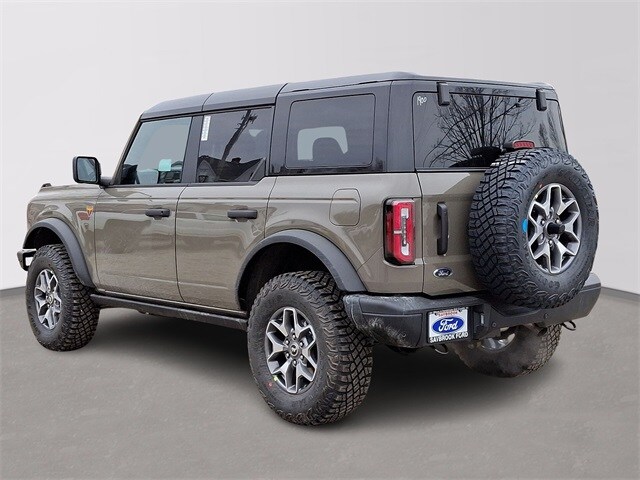 2025 Ford Bronco Badlands photo 3