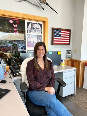 Staff member Marisa from ID_9980d9