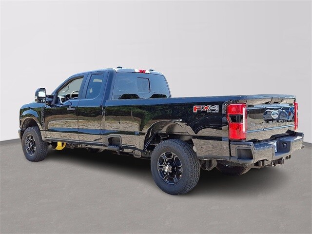 2025 Ford F-350 XL photo 3