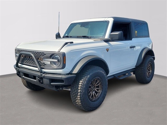 2024 Ford Bronco Badlands photo 2