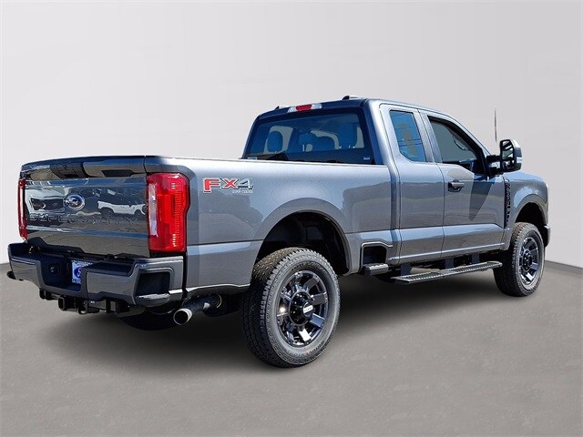 2026 Ford F-250 XL photo 4