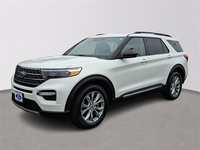 2022 Ford Explorer XLT photo 3