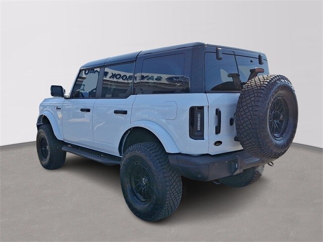 2024 Ford Bronco Badlands photo 3