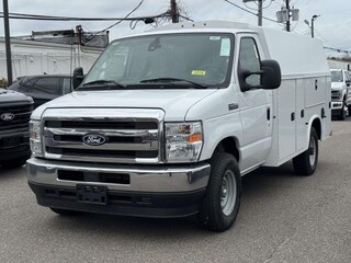 2026 Ford E-350 Cutaway Base Truck