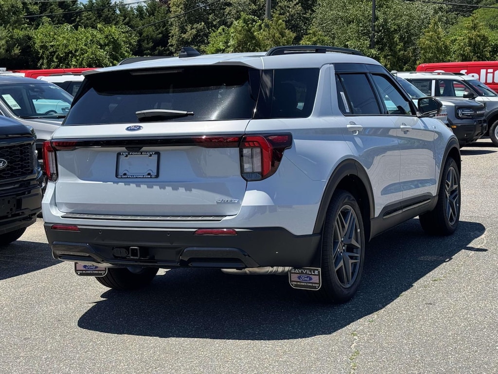 New 2026 Ford Explorer ST-Line SUV