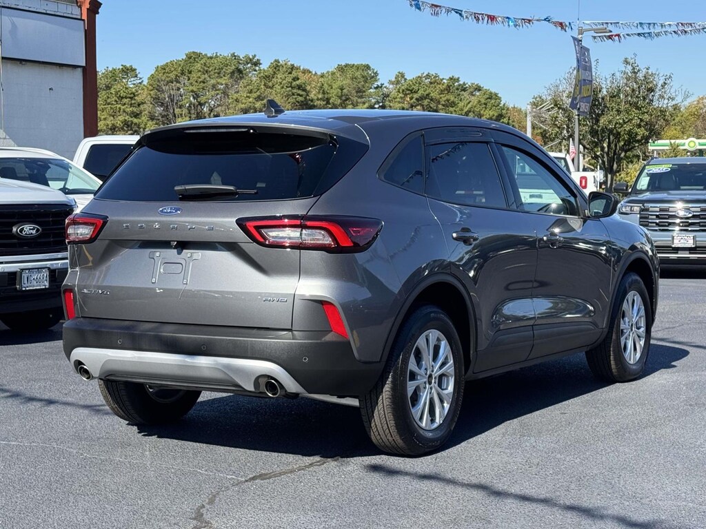 Used 2025 Ford Escape Active SUV