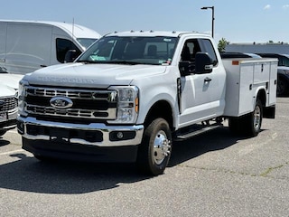 2025 Ford F-350 Chassis Truck Super Cab