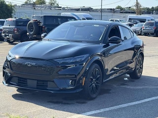 2025 Ford Mustang Mach-E Premium SUV