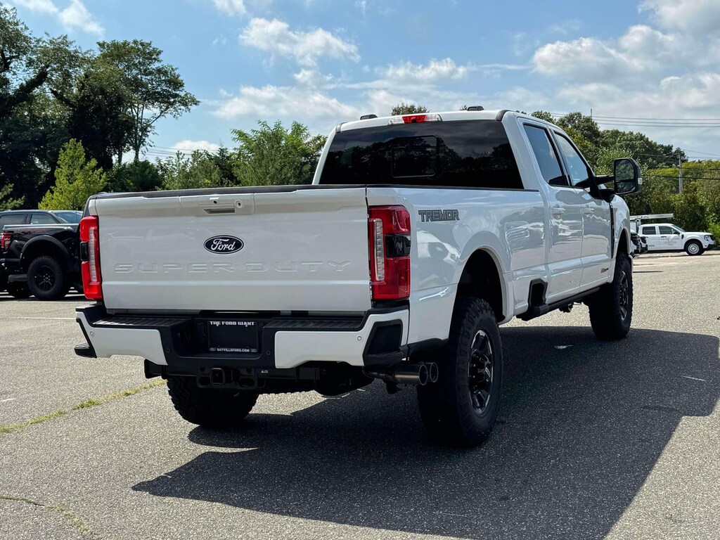 New 2027 Ford F-350 Truck Crew Cab