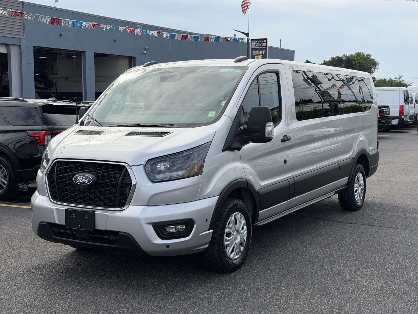  Ford Transit-350 Passenger