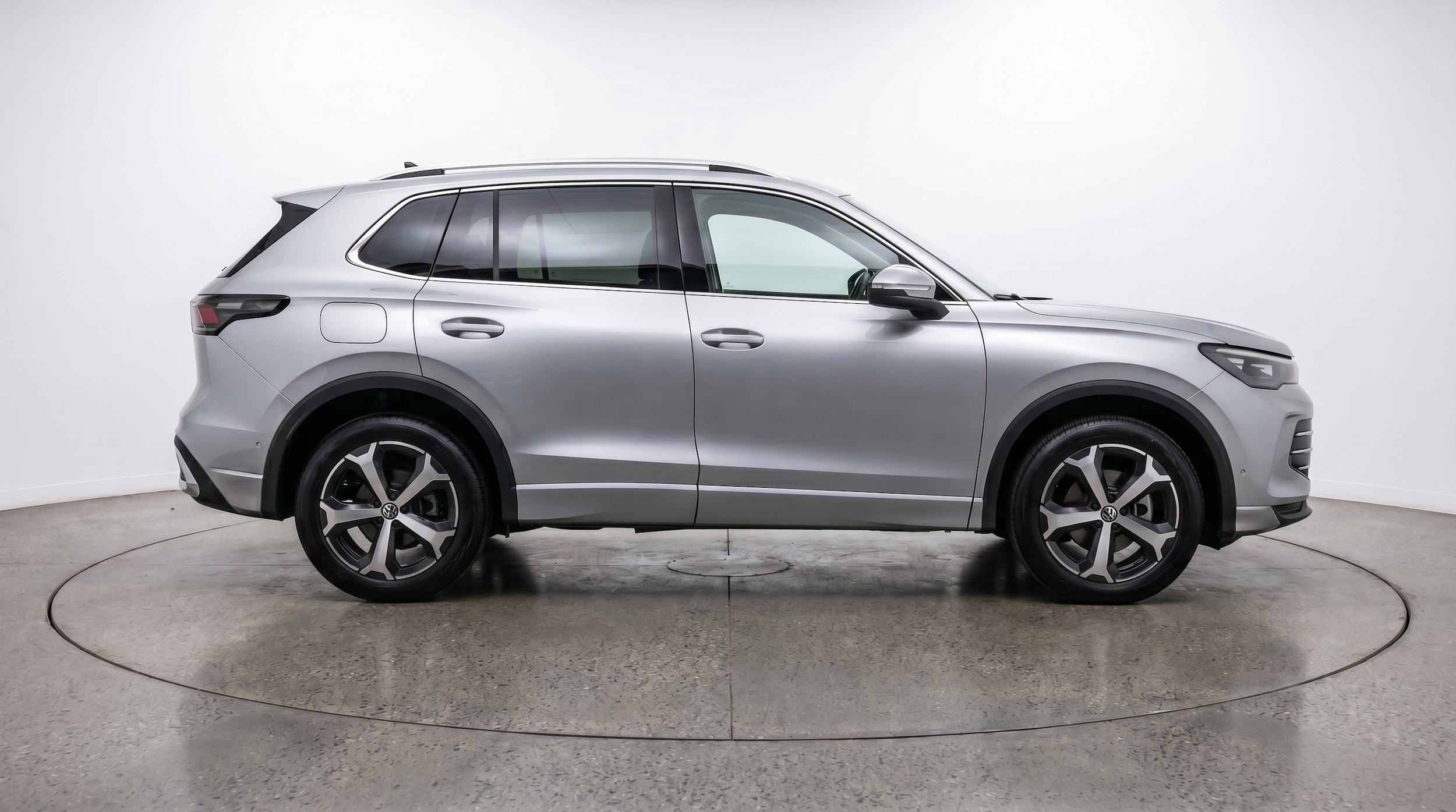 Thumbnail: 2026 Volkswagen Tiguan - 11