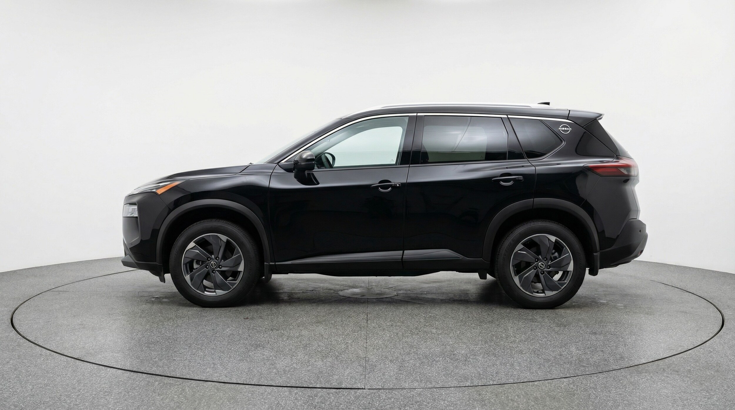 Thumbnail: 2025 Nissan Rogue - 4