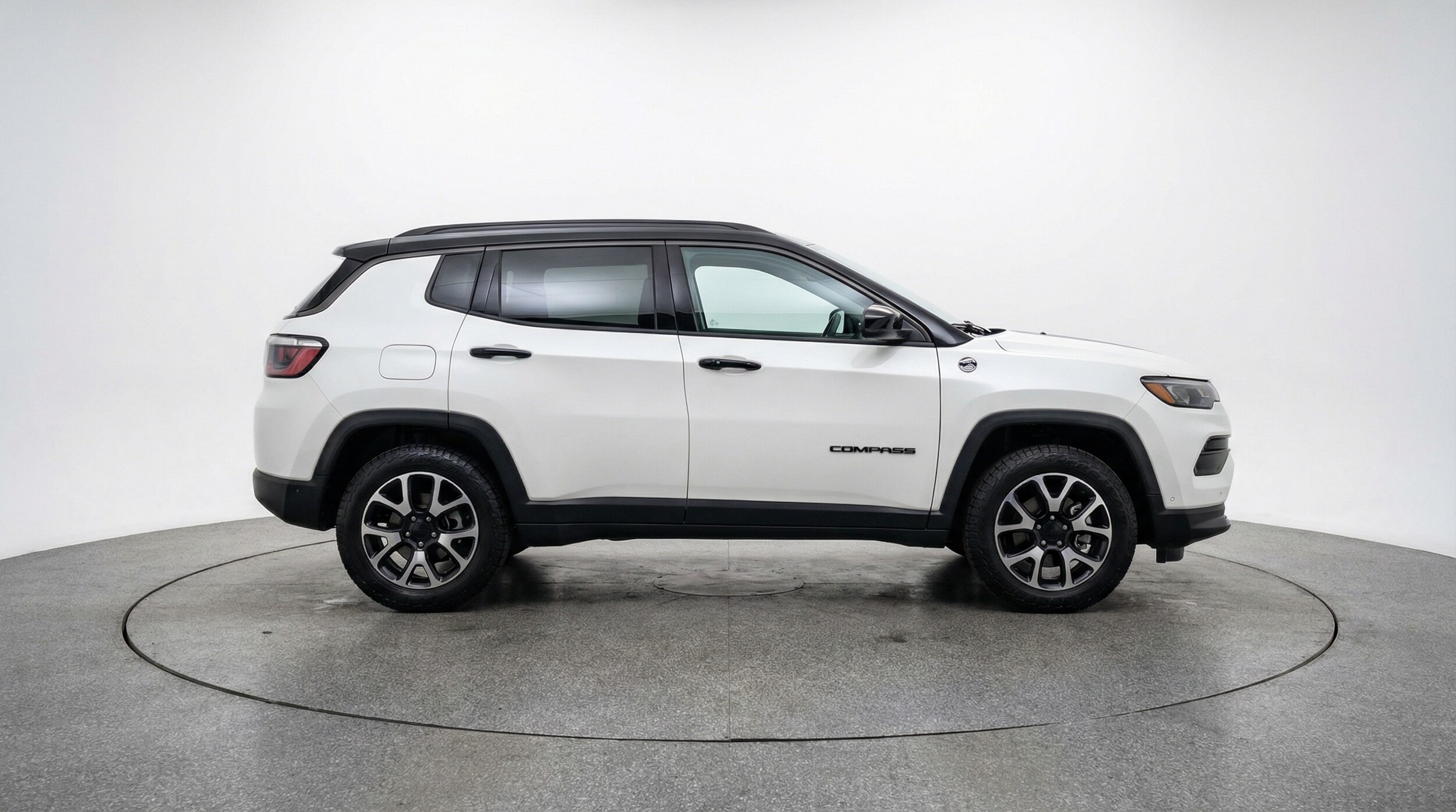 Thumbnail: 2025 Jeep Compass - 8