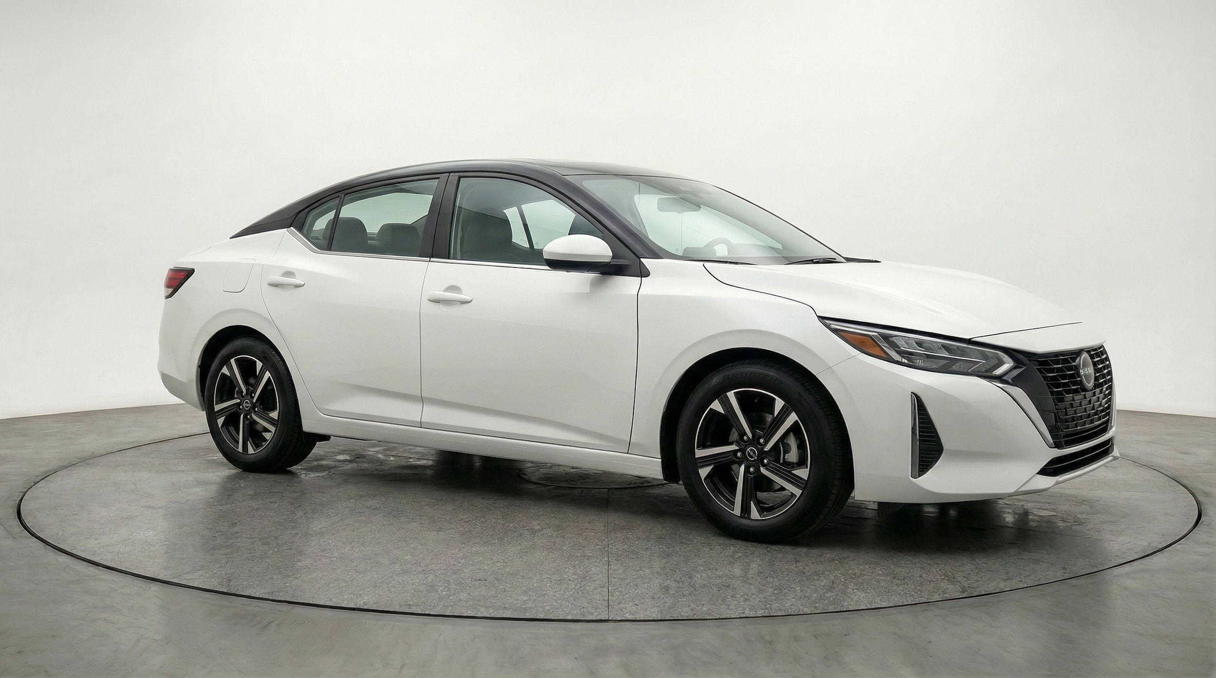 Thumbnail: 2025 Nissan Sentra - 1