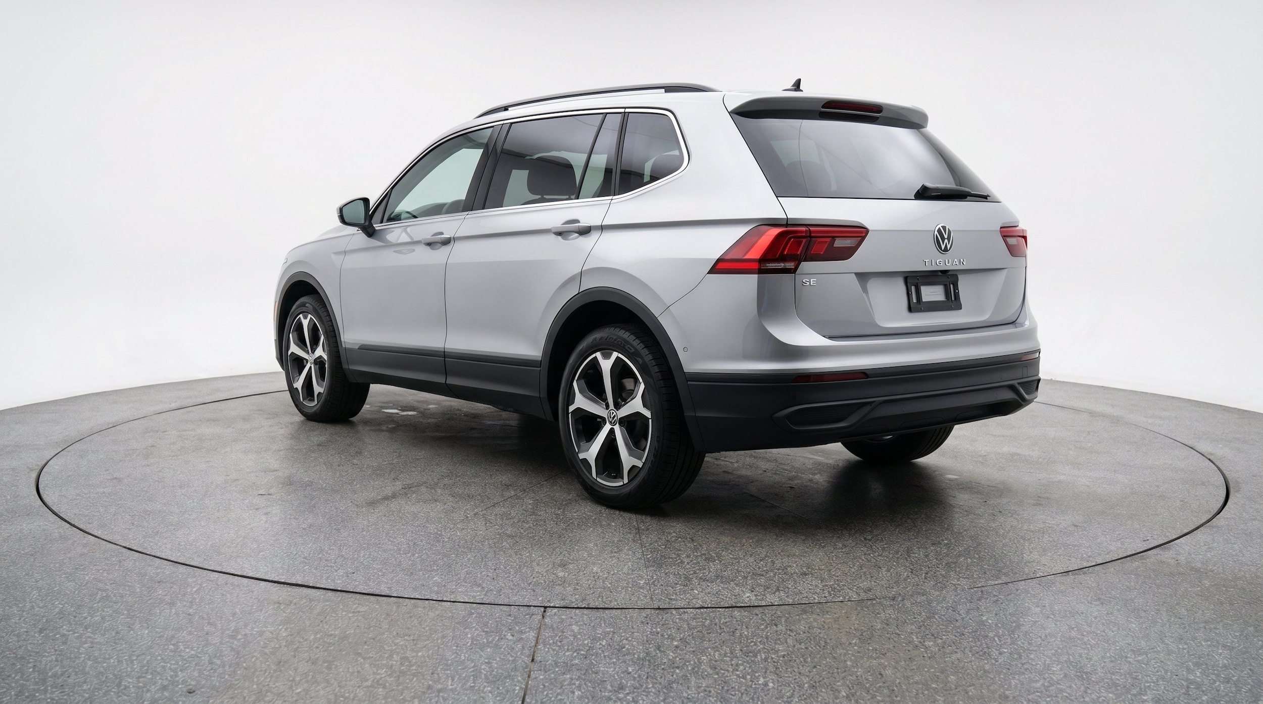 Thumbnail: 2026 Volkswagen Tiguan - 6