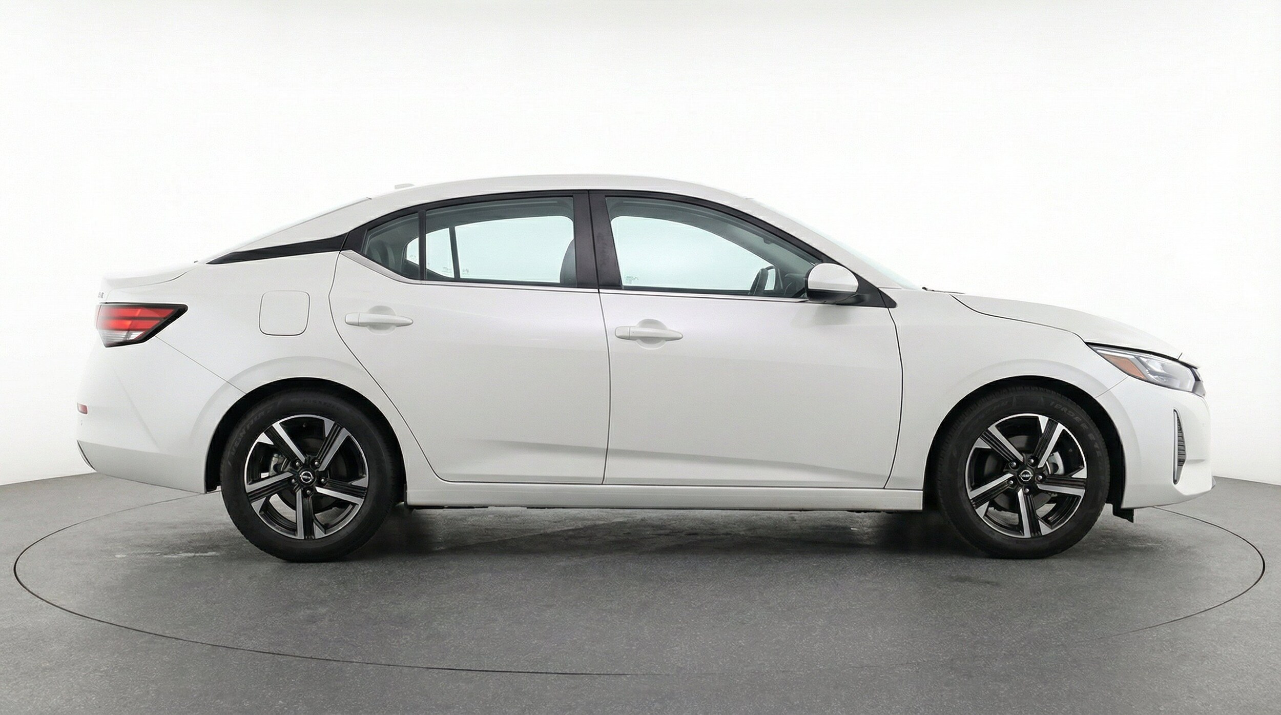 Thumbnail: 2025 Nissan Sentra - 11