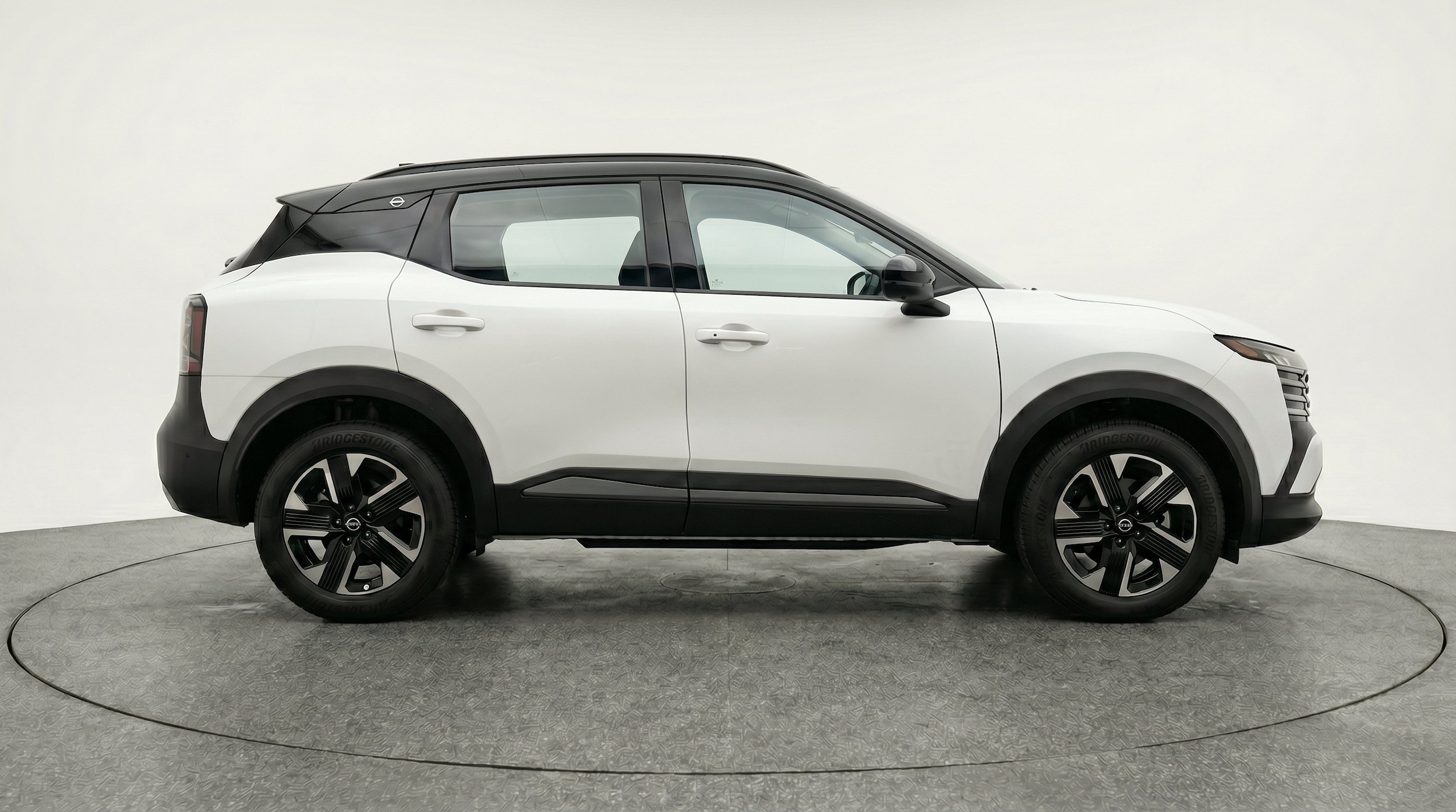 Thumbnail: 2026 Nissan Kicks - 11