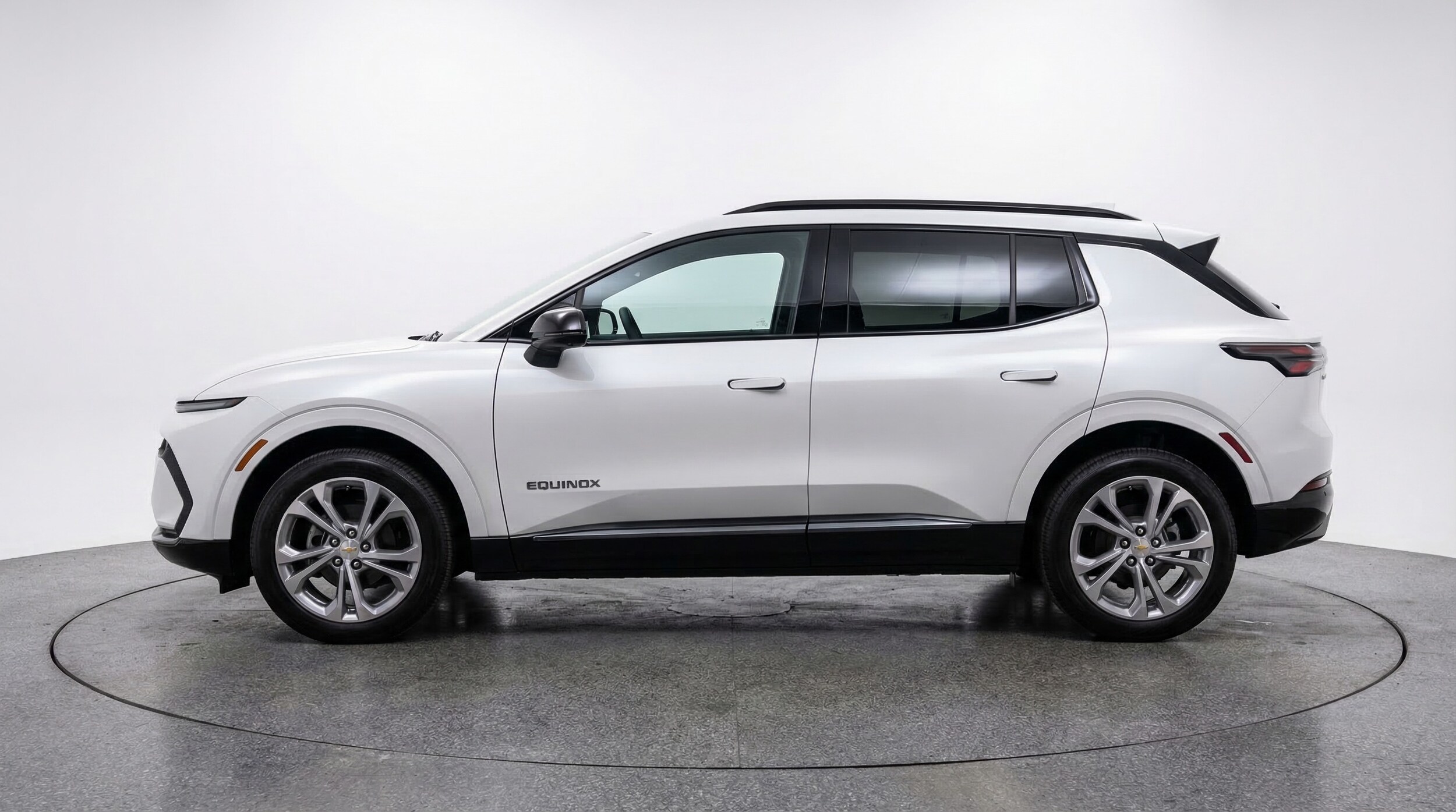 Thumbnail: 2025 Chevrolet Equinox - 4