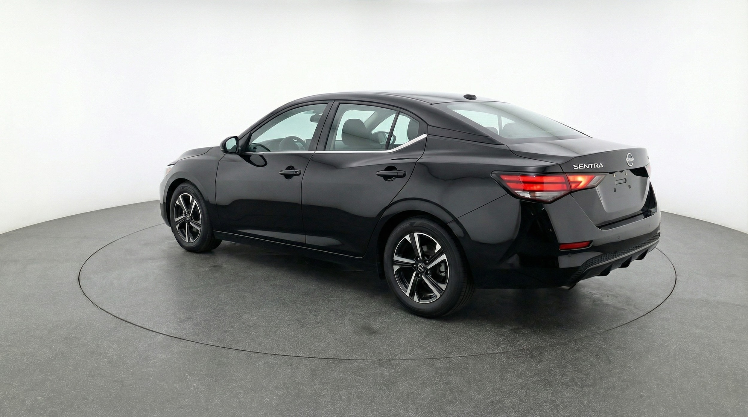 Thumbnail: 2025 Nissan Sentra - 5